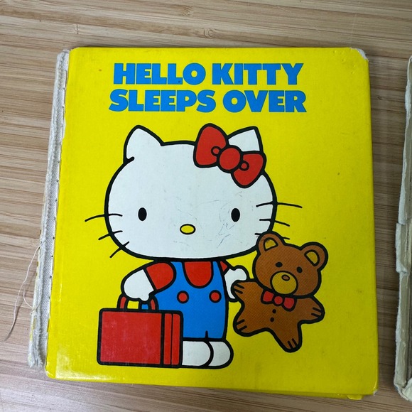 Vintage 1982 Sanrio Hello Kitty and My Melody‎ Board Books Lot READ - Picture 2 of 10
